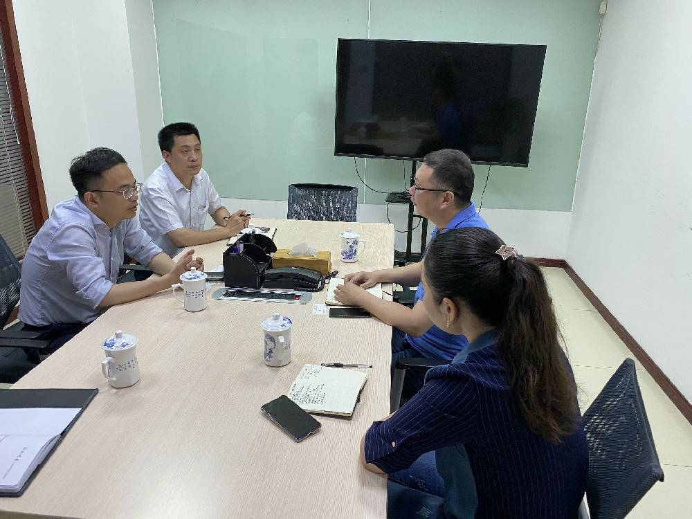 无锡市工信局领导来开云官方网页版-开云KAIYUN（中国）科技开展“三联三解”活动